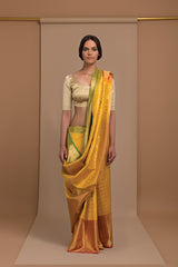 Silk Kanjeevaram Sari with
geometrical
pattern