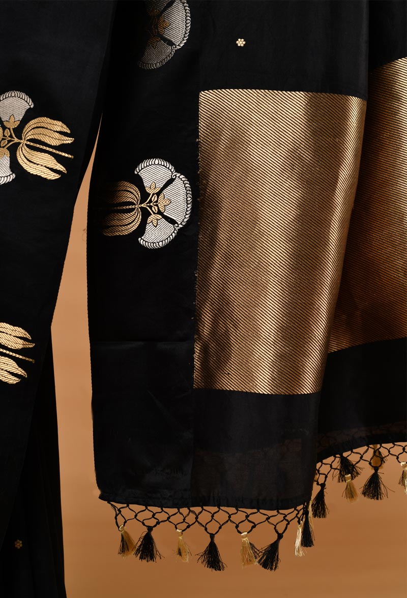 Black Banarasi Silk Jaamdani Sari